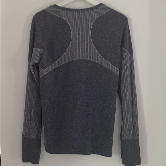 GapFit Long Sleeve Top - Picture 2 of 2